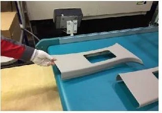 تجميع غلاف العمود المركزي الأيسر العلوي للسيارات الخفيفة