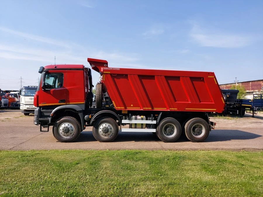 شاحنة مرسيدس بنز أروكس 4158 AK مع كابينة F1T