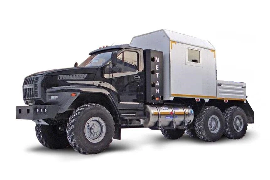 Special Cargo-Passenger Vehicle on Ural 4320 Chassis, Model 675912