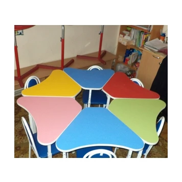 Daisy Table with Six Petals, Art. S.03.04