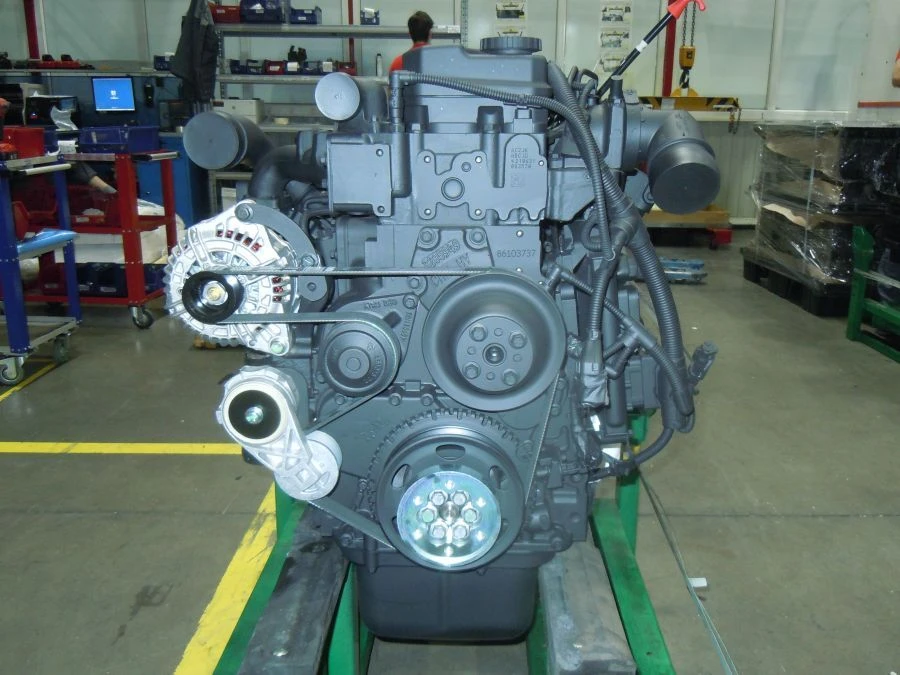Turbocharged Diesel Engine with Common Rail System 4.5L ISB4.5E5 185B