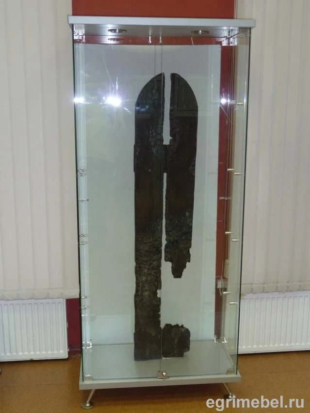 Vertical Display Case VV-1