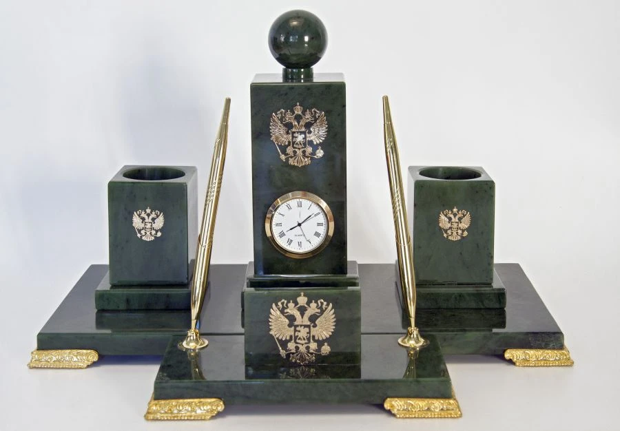 مجموعة الكتابة الكبيرة من اليشم