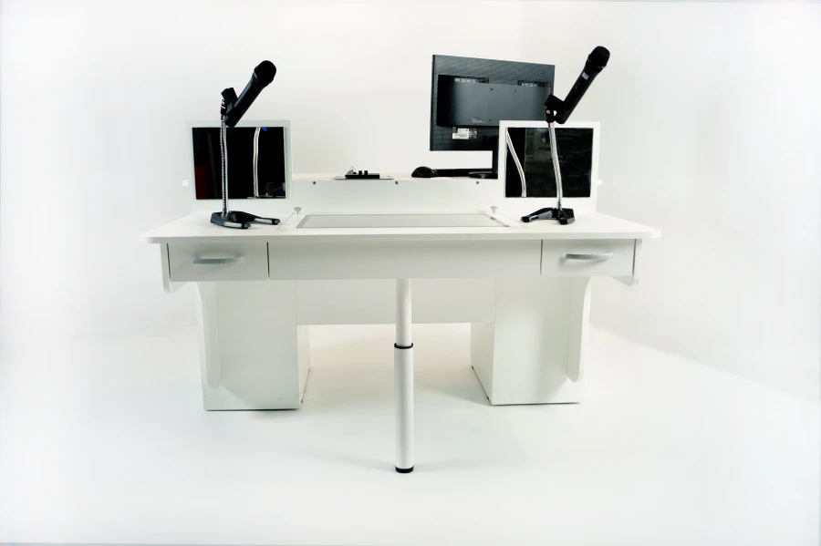 Interactive Educational Speech Therapy Table MAG-02