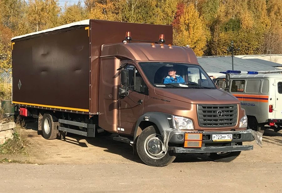 شاحنة نقل البضائع الخطرة بمحرك ديزل - موديل 47123