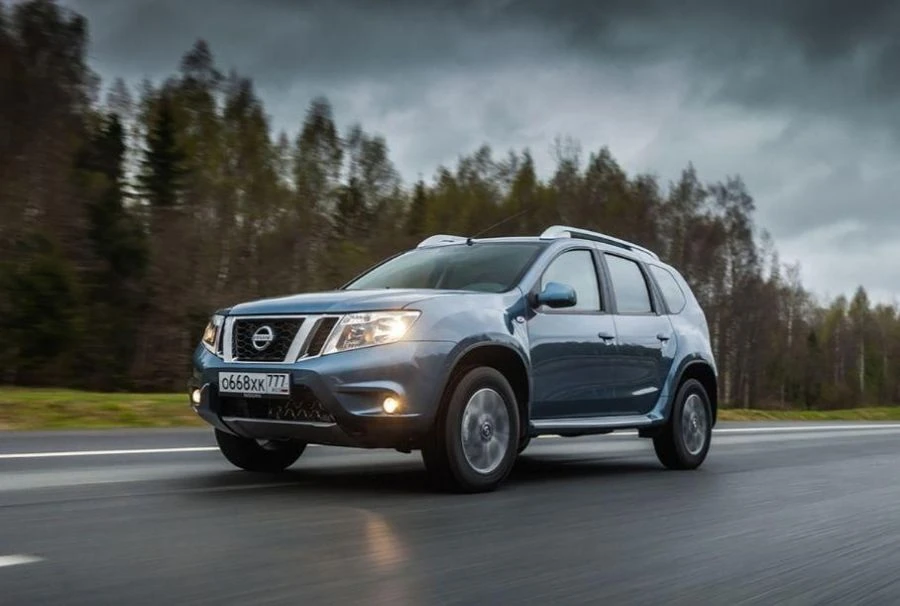Nissan Terrano All-Wheel Drive 2.0L AT