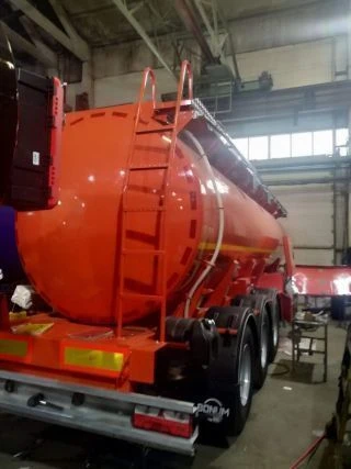 BONUM 928111 Tank Semi-Trailer with 4 Axles