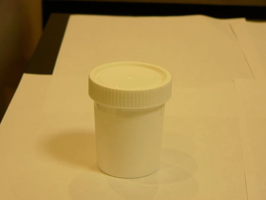 Sterile Disposable Polymer Container for Biological Samples - 125ml with Spoon
