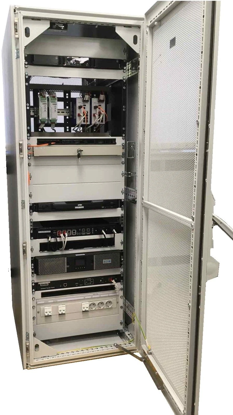 نظام تسجيل المعلمات التشغيلية القابلة للتعطيل ثنائي القناة