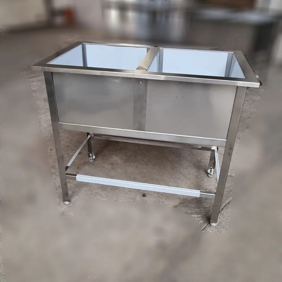 Multi-Section Wash Basin Without Edge for Food Service