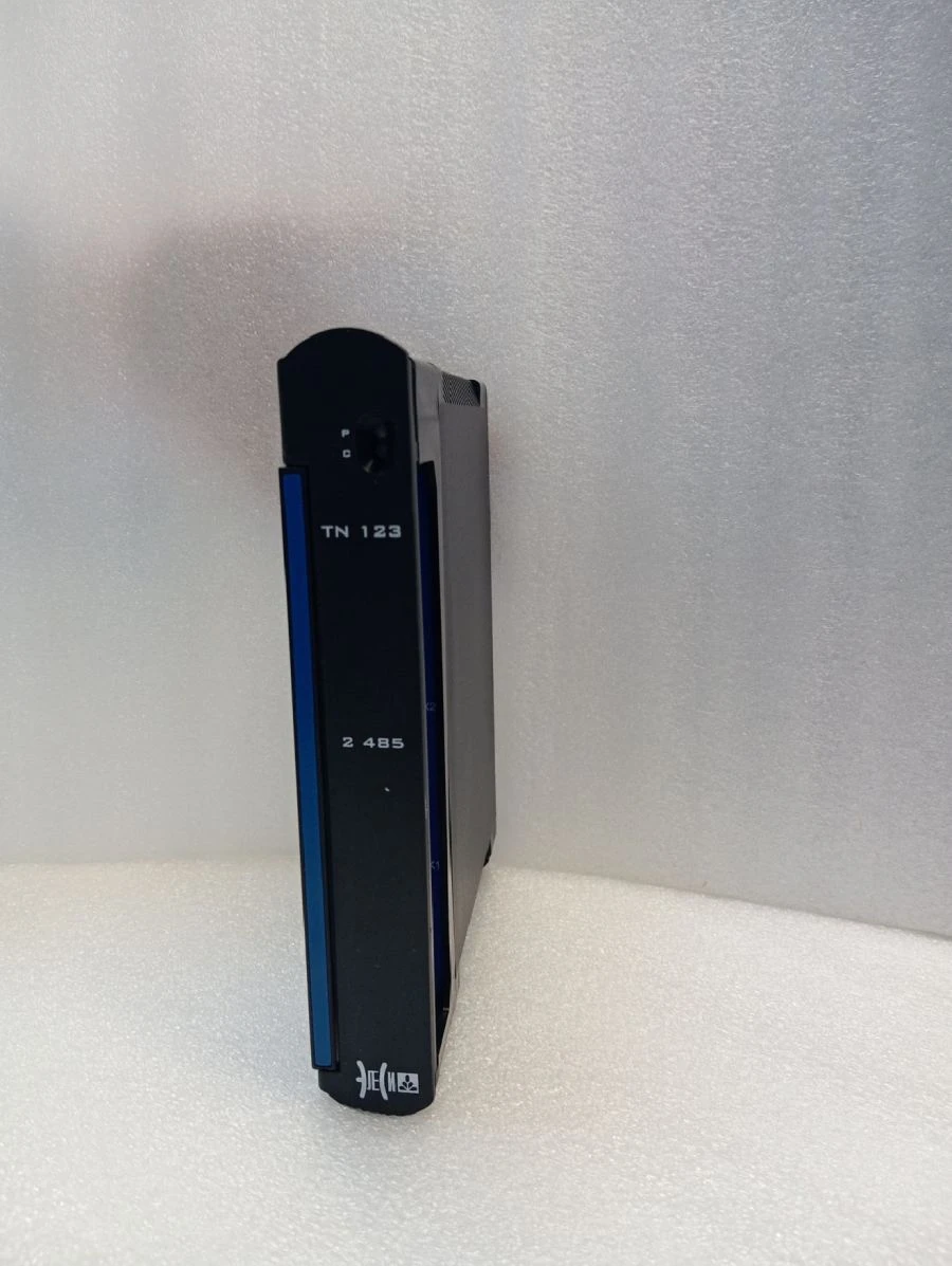 وحدة التحكم القابلة للبرمجة إلسي-إم كيه سي