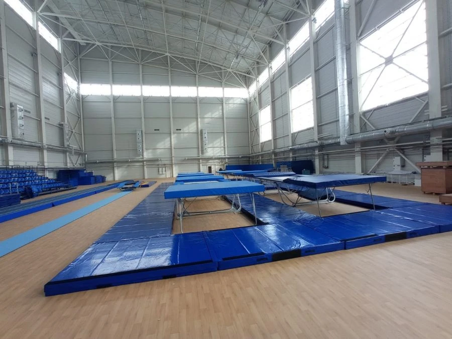 حصيرة أمان الجمباز مع غلاف PVC وحشوة من الرغوة البولي يوريثان