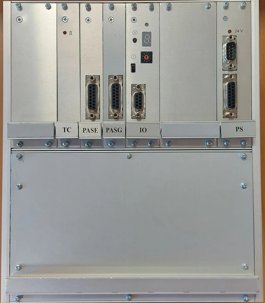 منظم الإثارة التلقائي الدقيق AVR-3MT 421417.023