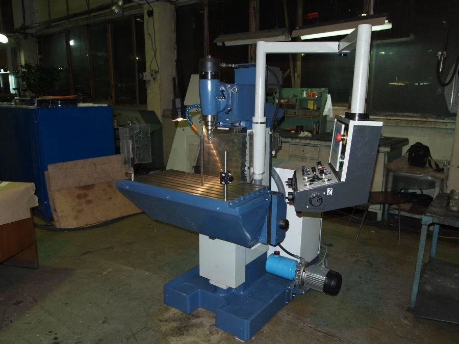 Universal Milling Machine FS-400-06P
