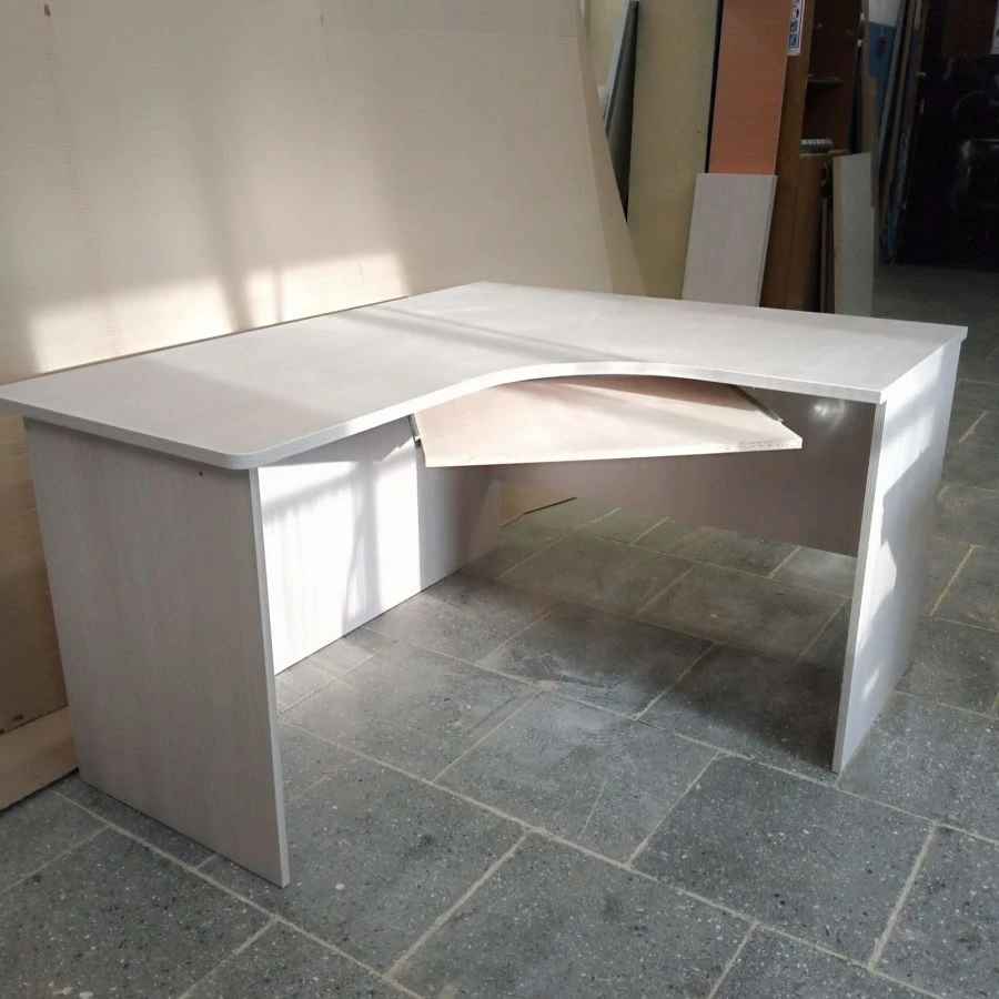 Corner Medical Table with Metal Frame and Pull-Out Keyboard Tray