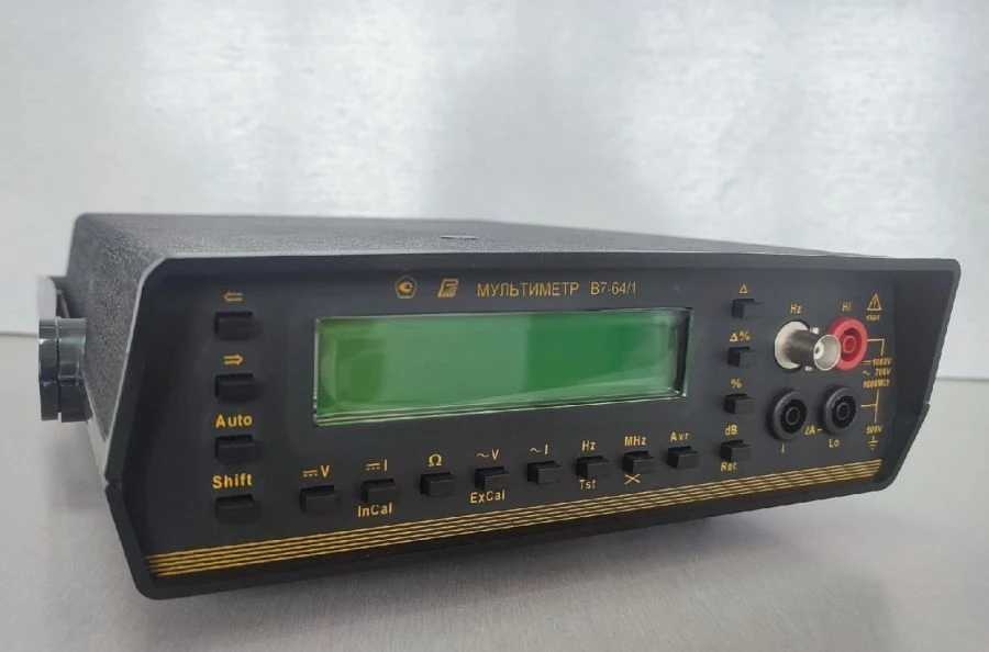 مقياس متعدد V7-64/1 لقياس الجهد والتيار والمقاومة