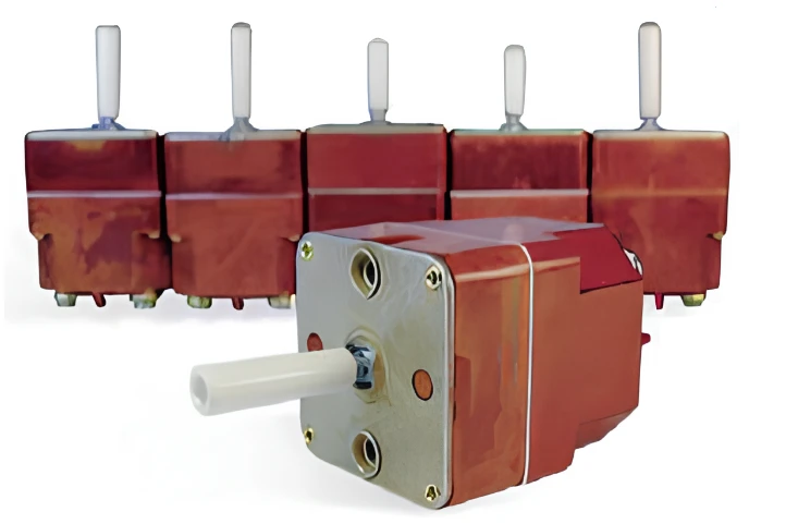 Sealed Four-Position Switch with Three Push and One Toggle Positions P3НПГ-15(K)