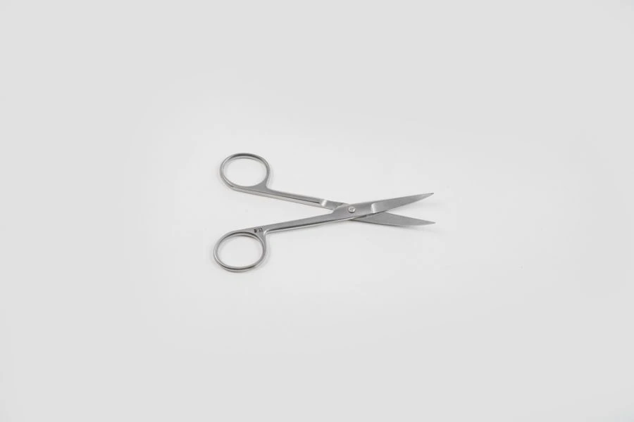 Curved Surgical Scissors with Two Sharp Ends, 140 mm - VZ-N-3-2
