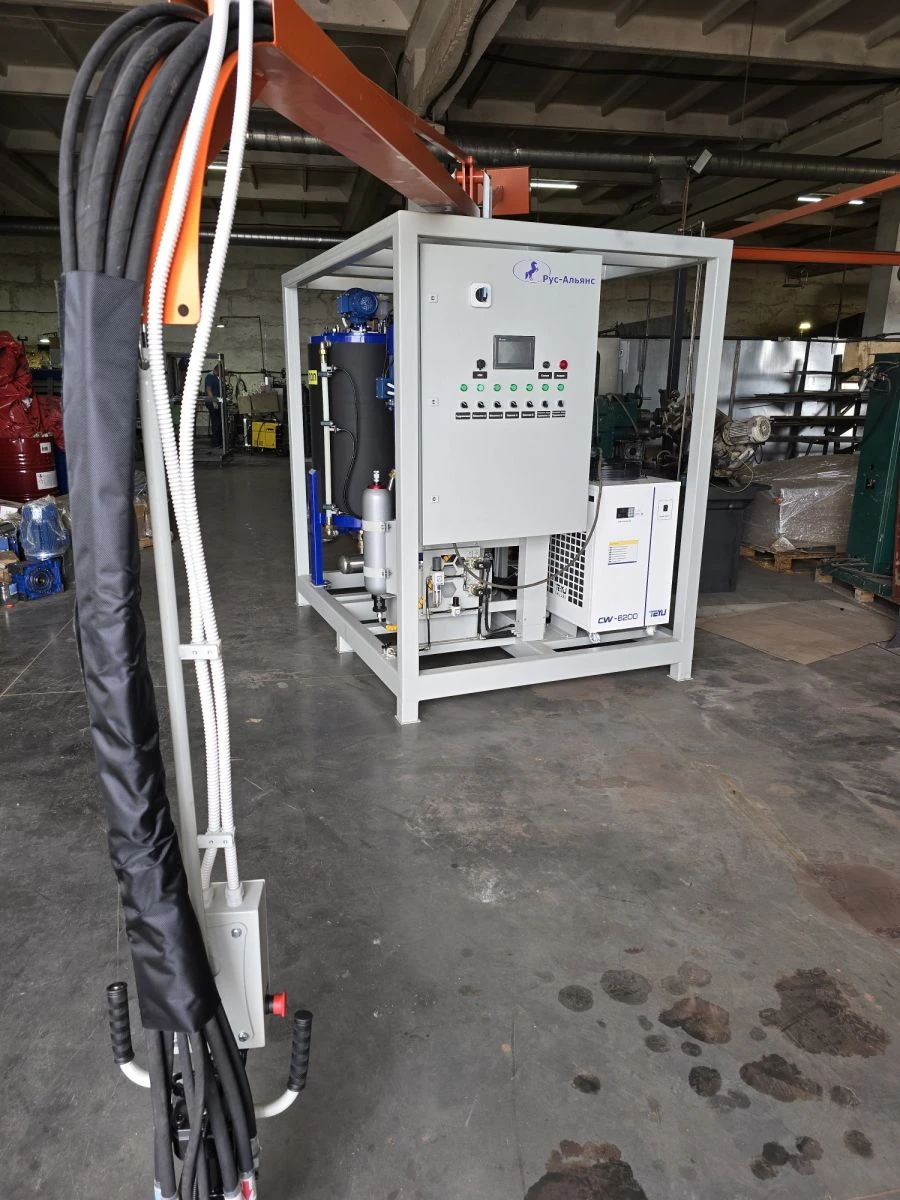 آلة صب ضغط عالٍ للبولي يوريثين الصلب - RA-80V