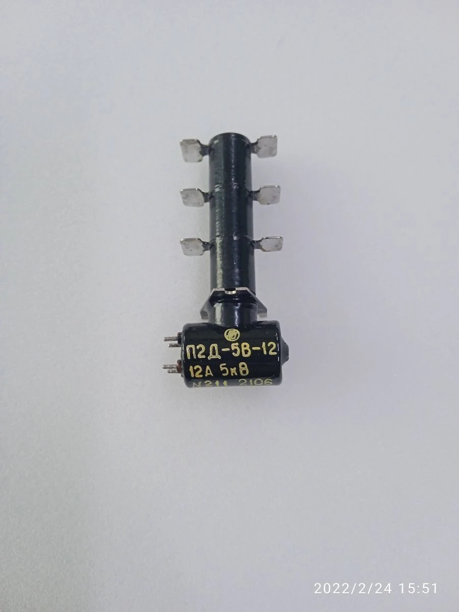 ريل فراغي عالي التردد أحادي الطور ثنائي الاتجاهات P2D-4V-12