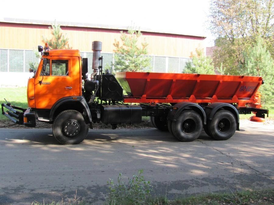 Combined Road Machine KO-823-02 on KAMAZ Chassis