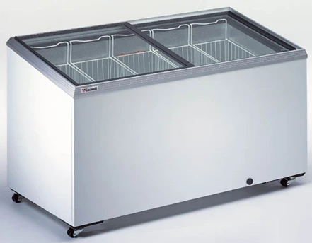 CARAVELL 50693+ Chest Freezer for Efficient Storage