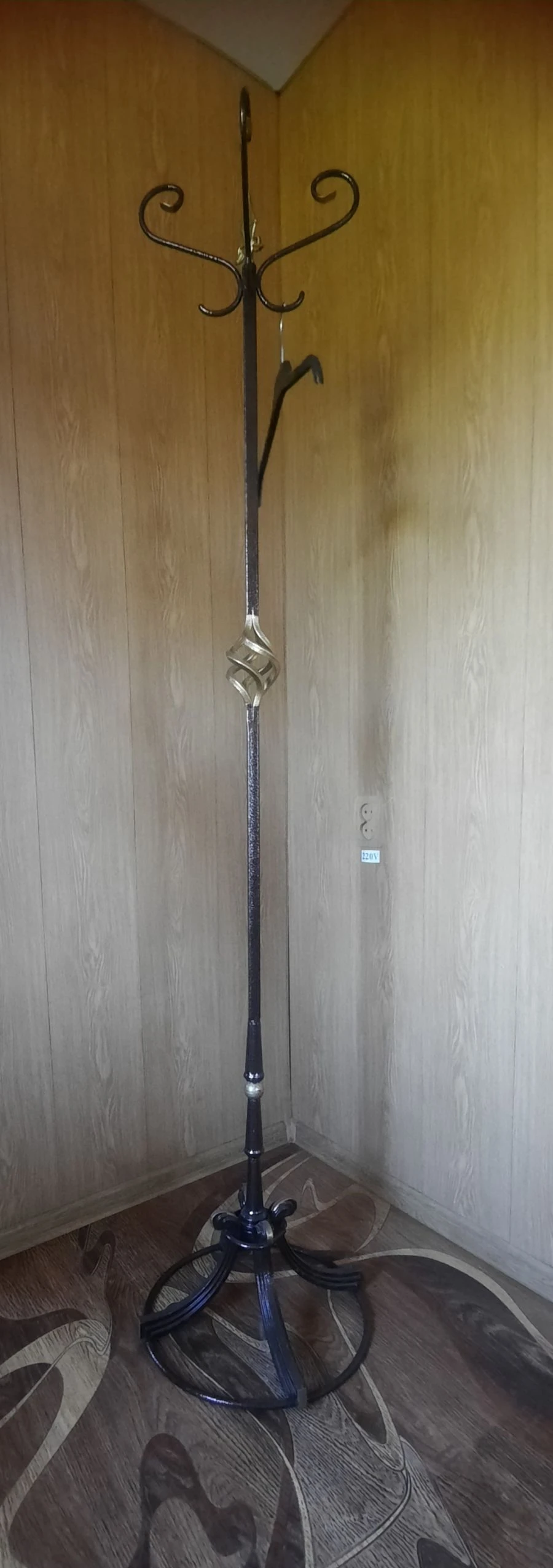 Metal Hanger "V-Sh" - Durable and Stylish