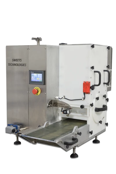 Plastic Mass Molding Machine RFM-200