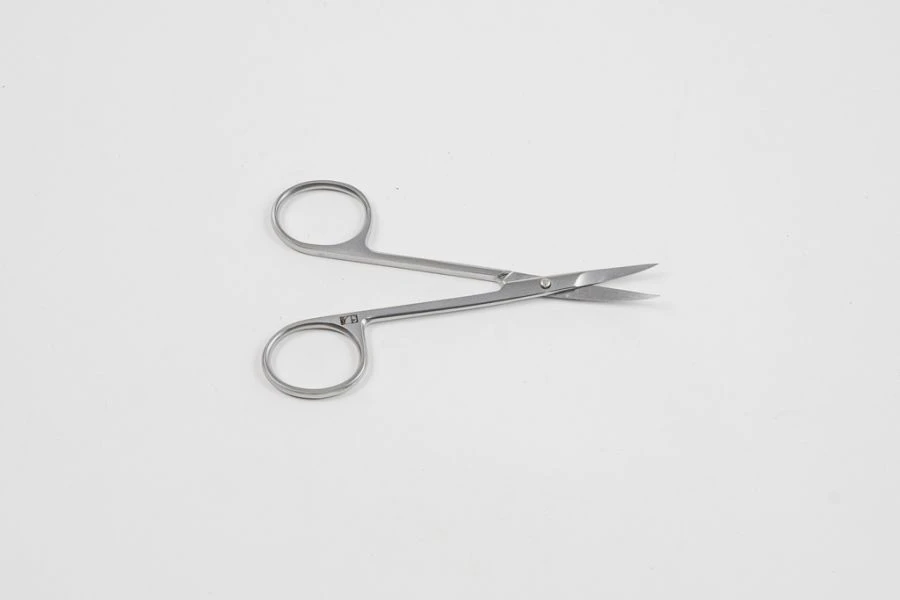 Curved Sharp Eye Scissors for Surgical Use, 113mm Model VZ-N-41