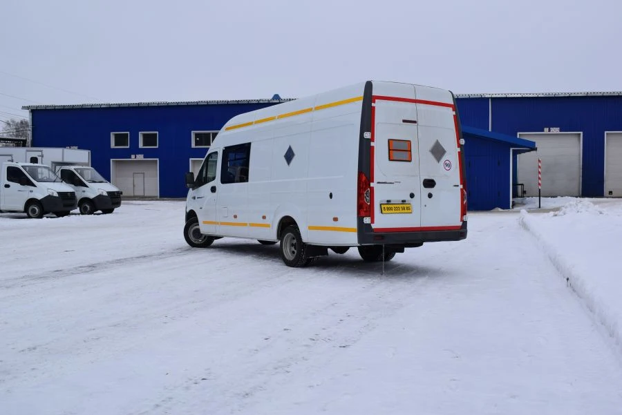 Diesel Cargo Truck 5796M1 with All-Metal Van
