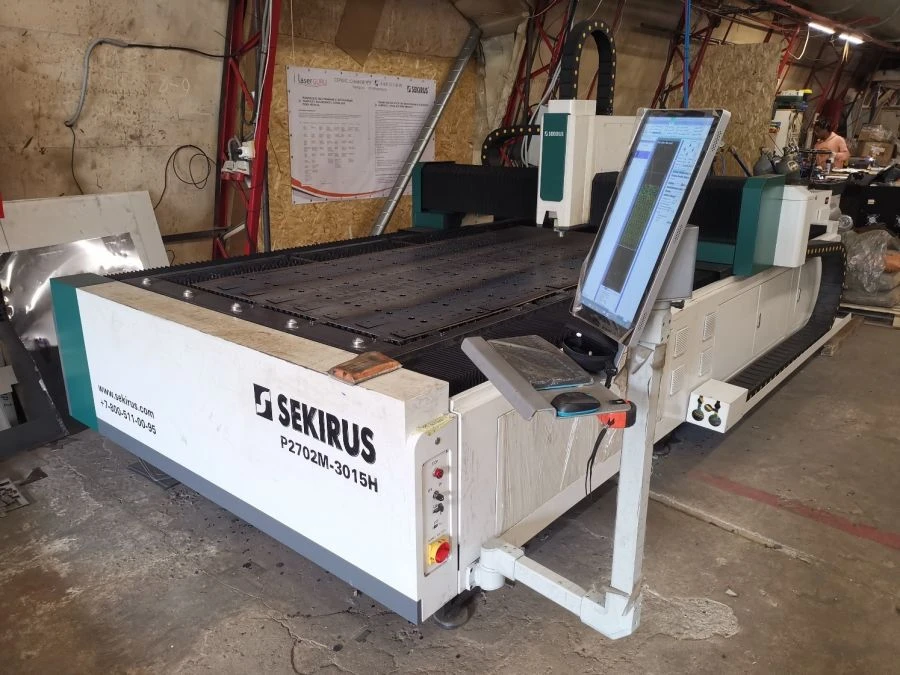 Fiber Laser Cutting Machine SEKIRUS P2702M-3015H