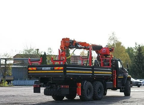 Multi-functional Truck with Hydraulic Loading Crane URAL 4320 U0K07N-UE