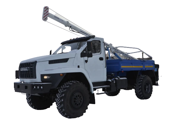 آلة الحفر والرافعة BKM-515 على شاسيه أورال-4320-6956-72