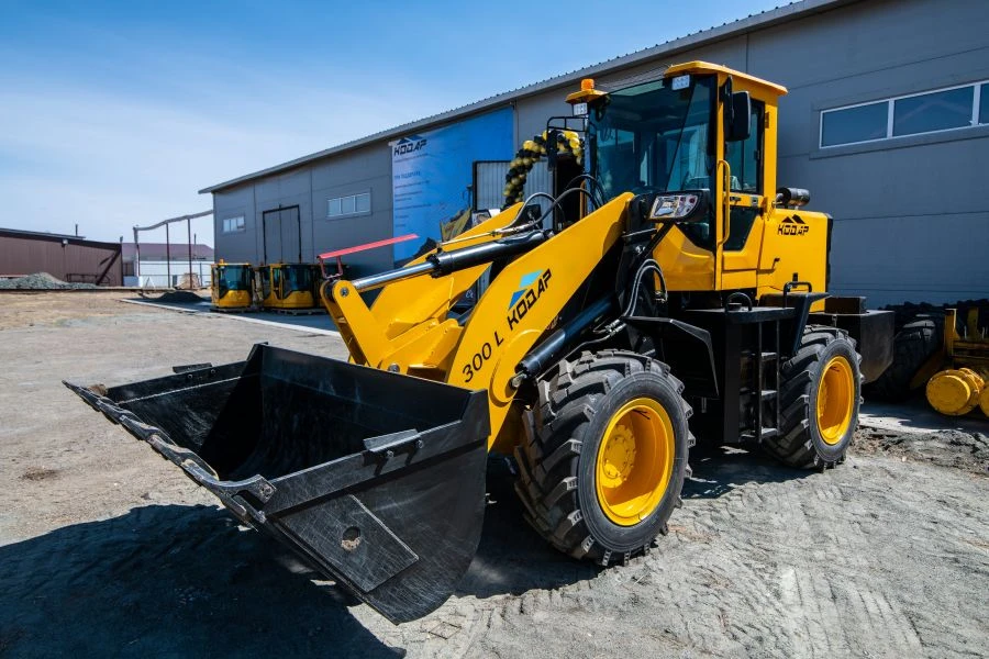 لودر أمامي "كودار" معدات ثقيلة للحفر والنقل