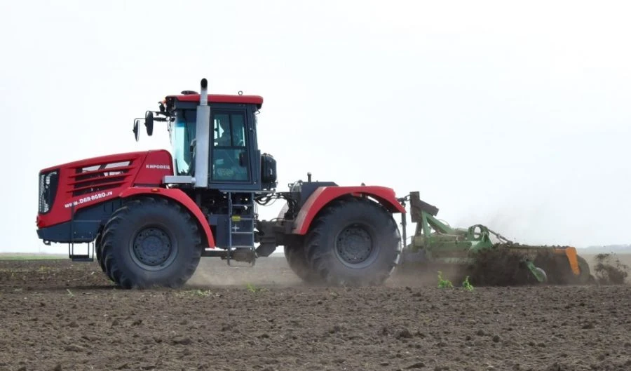 كيروفيتس ك-744ر4 تراكتور بريميوم OM460LA E3A/3