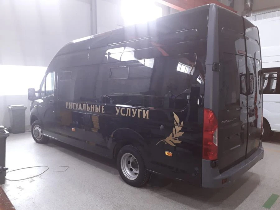 سيارة خدمات الجنازات IAC-1767M1 المستندة إلى GAZ A (غازيل NN)
