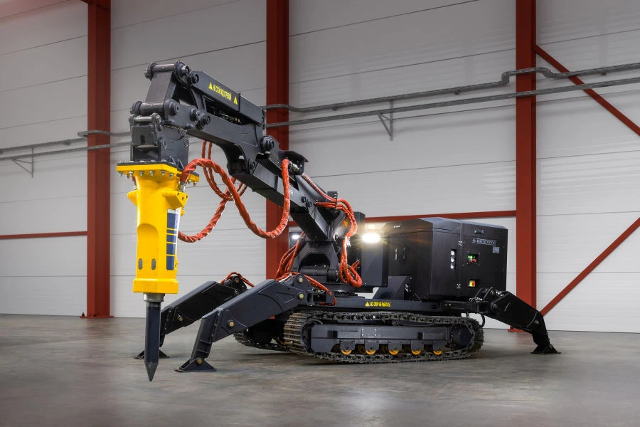 Mid-Class Multifunctional Robot ROIN with Modular Design