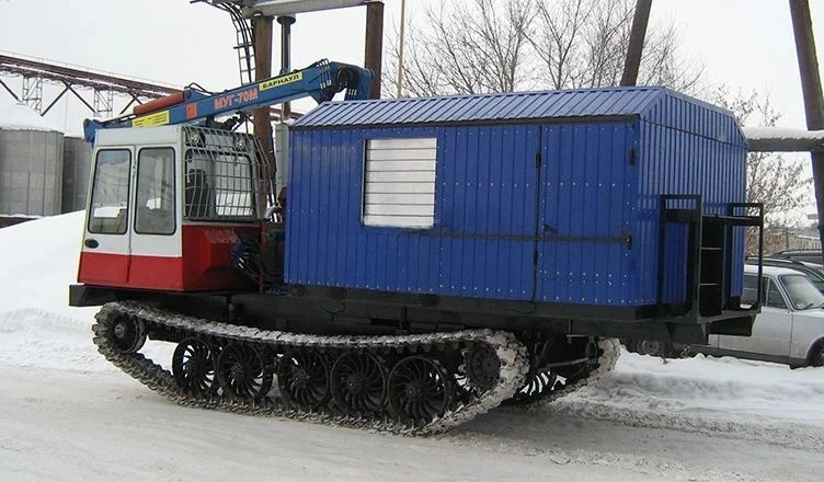 Caterpillar Tractor TCN-4-BK with Block Container