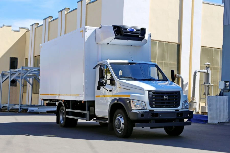 Isothermal Refrigerated Truck for Food Transport Model 47951C-2 on GAZ-C41A23, C42A43, C41A43 Chassis