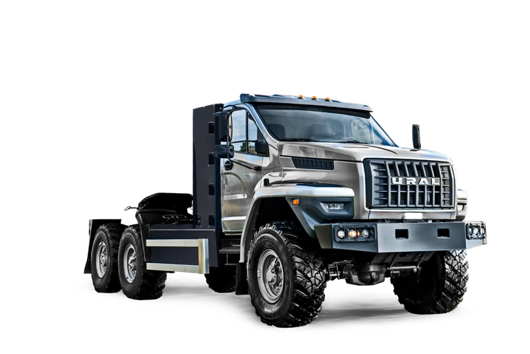 الجرار الأورالي 44202-16 مع كابينة نوع "NEXT