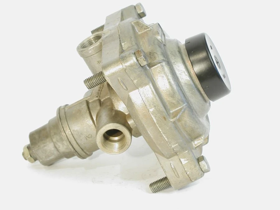 صمام التحكم في فرامل المقطورة مع تشغيل سلك واحد 100-3522110