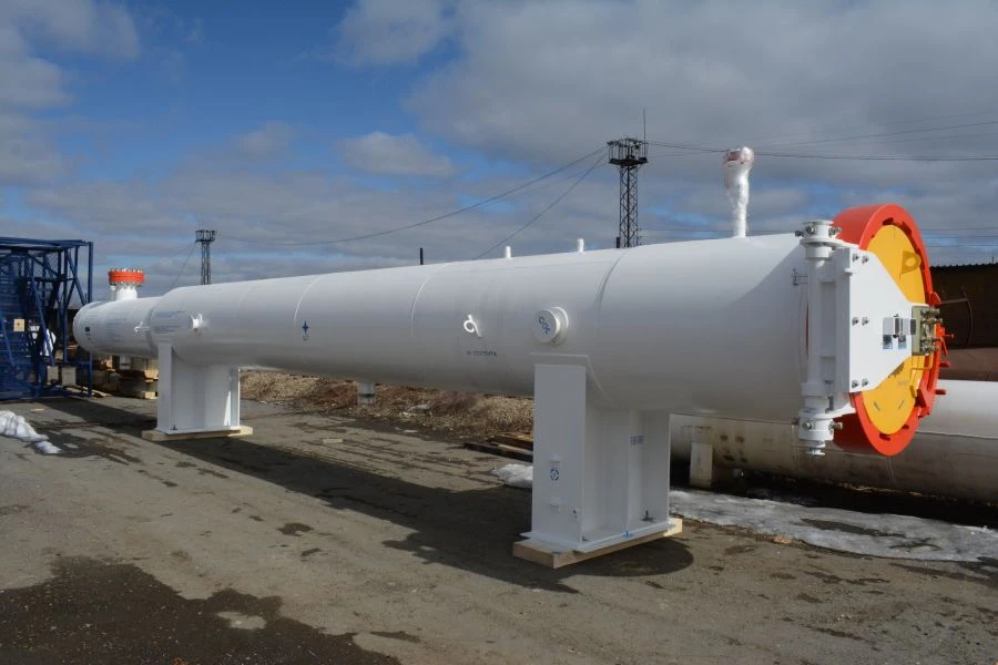 Pipeline End Devices for Oil Pipelines - Launch and Reception Chambers