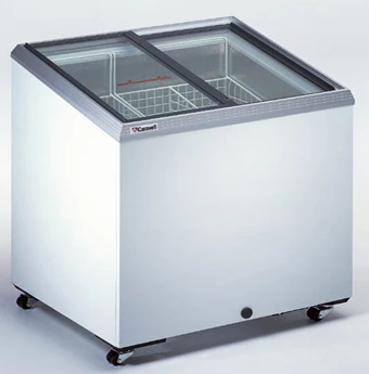 CARAVELL 30693 Freezer Chest for Efficient Cold Storage