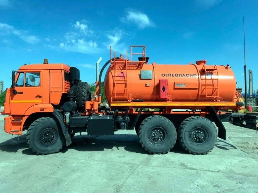 Gas Condensate and Oil Products Collection Unit (AKN) 7074A0-60 on KAMAZ 43118-50 Chassis