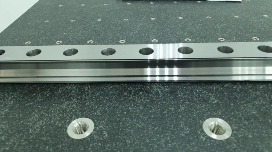 Precision Steel Roller Linear Guide V1830