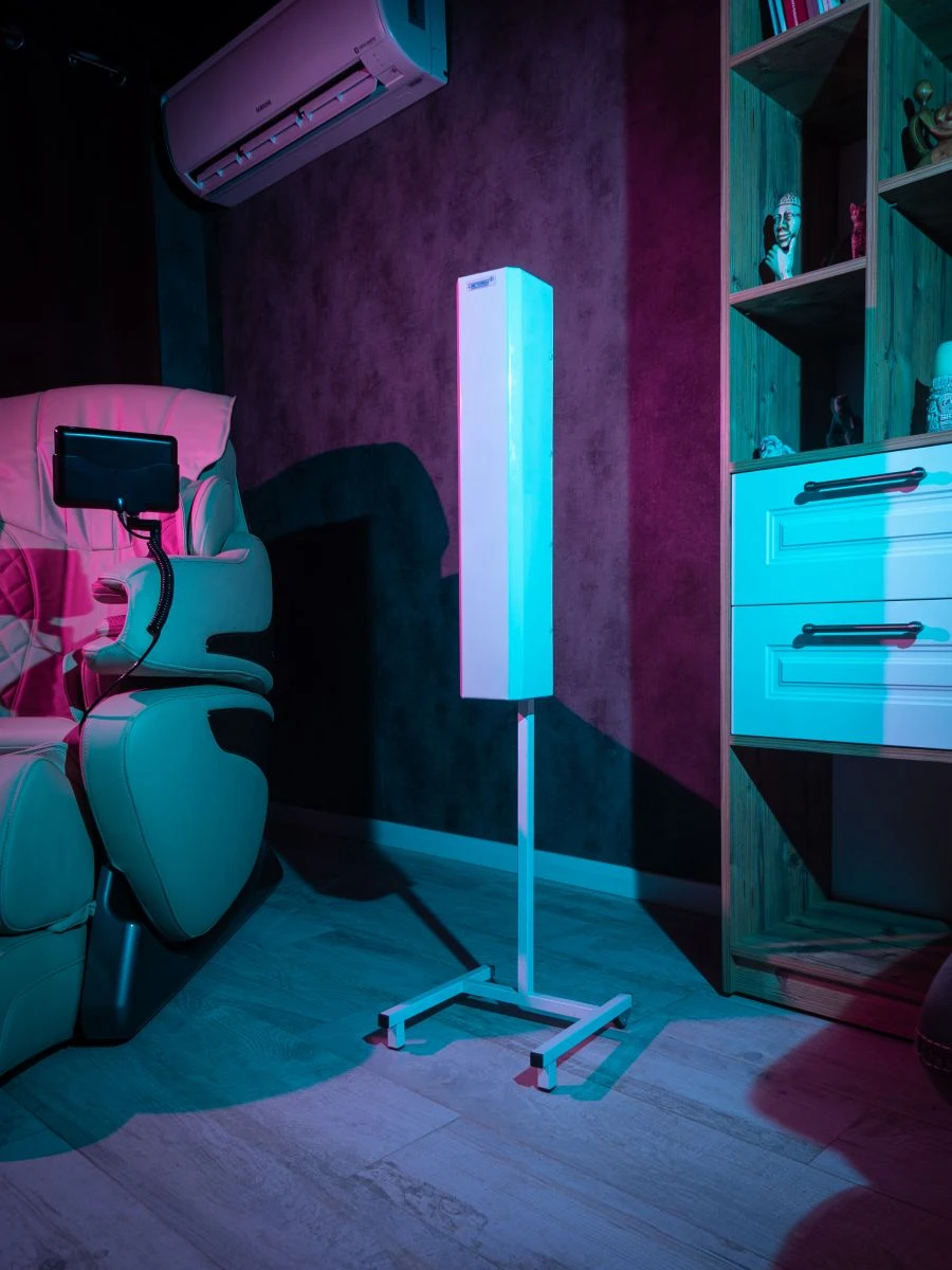 جهاز تعقيم الهواء بالأشعة فوق البنفسجية "سفيتوفون 130