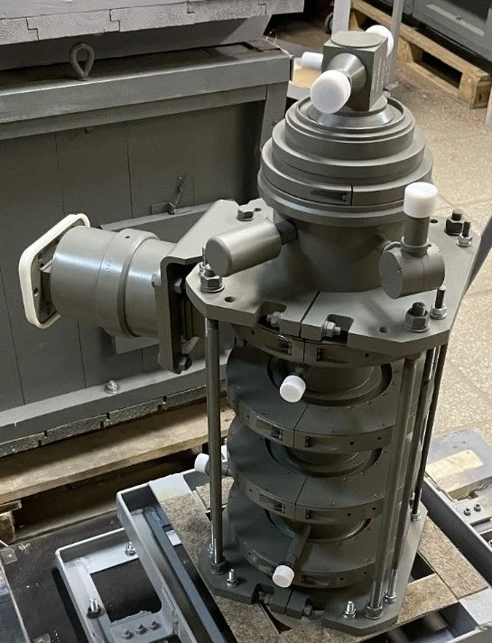 Multi-beam Impulse Klystron KIU-284