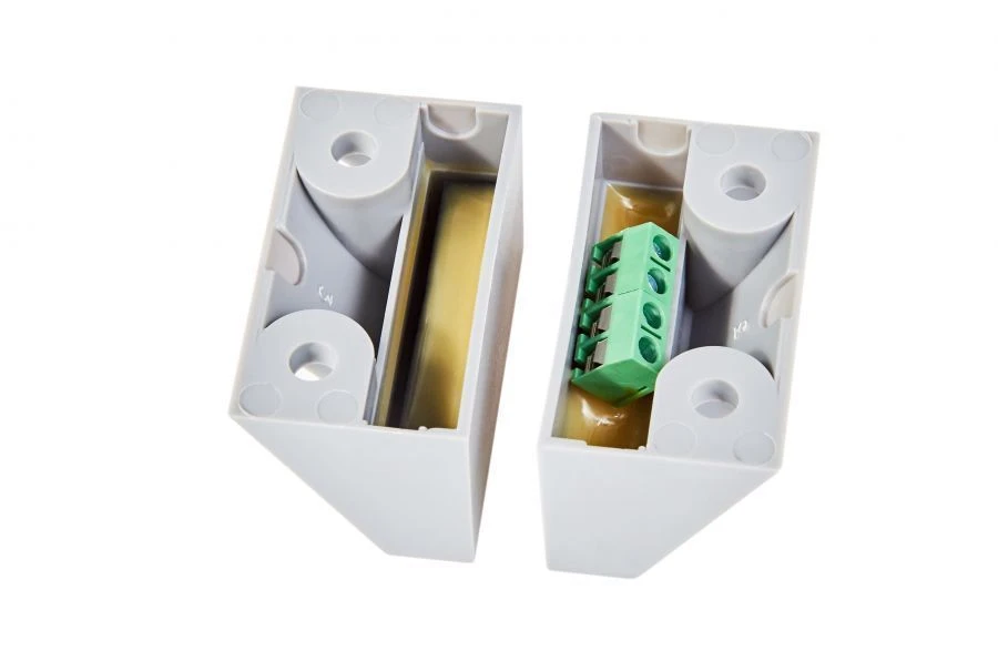 Magnetic Contact Security Detector IO 102-20 B3P V (4 Contacts)