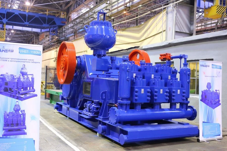 مضخة طين ثلاثية المكابس UNBT-1600 عالية الأداء بقوة 1600 كيلو واط