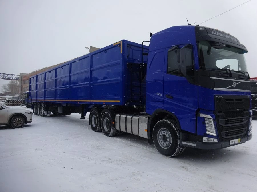 Insulated Semi-Trailer 97183 C for Cargo Transport